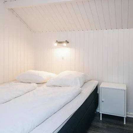 6 Person In Toftlund-by Traum *