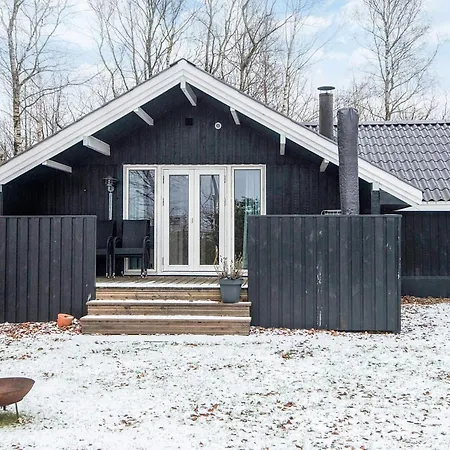 6 Person In Toftlund-by Traum *